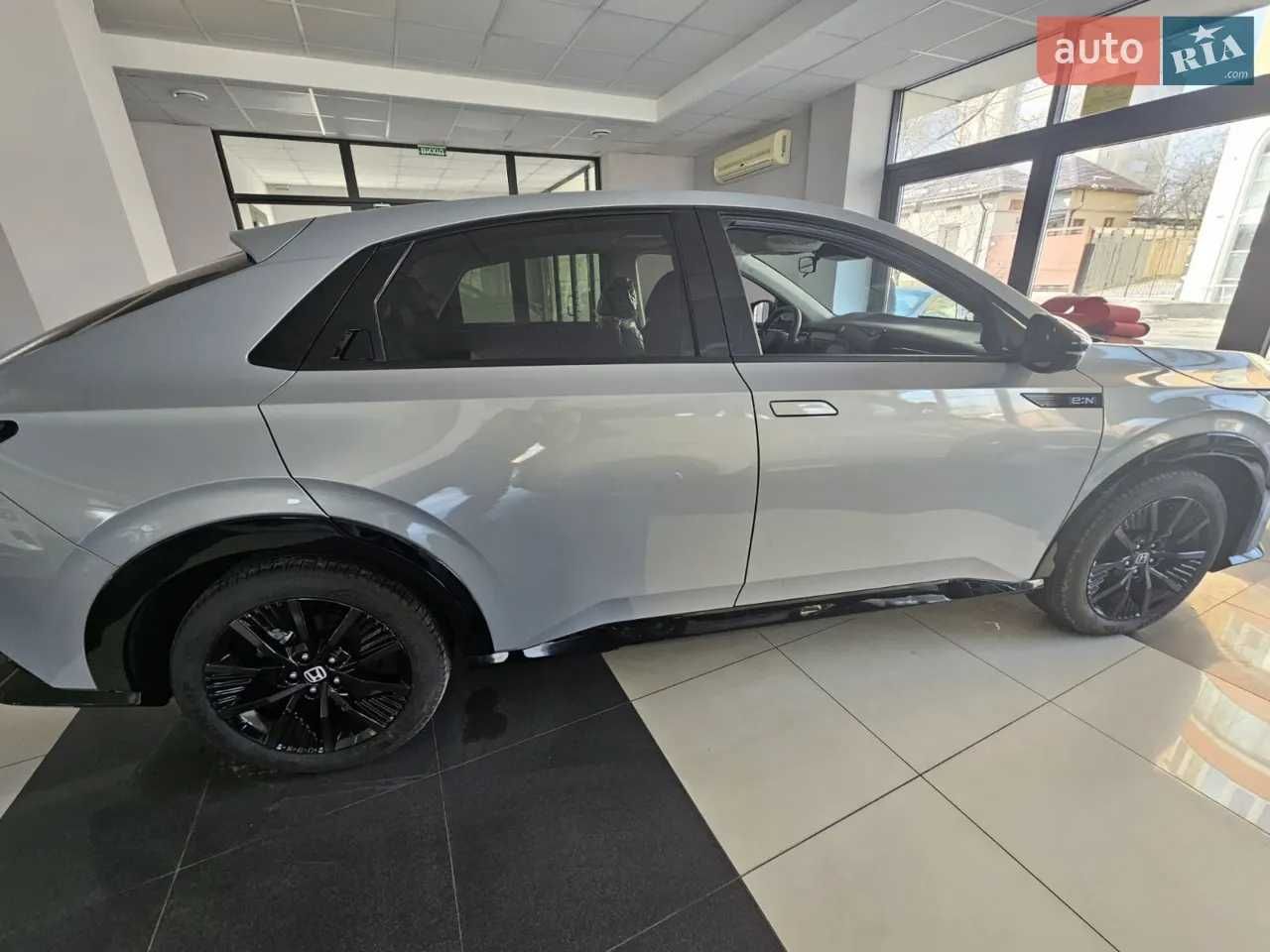 Honda e:NP2 2024