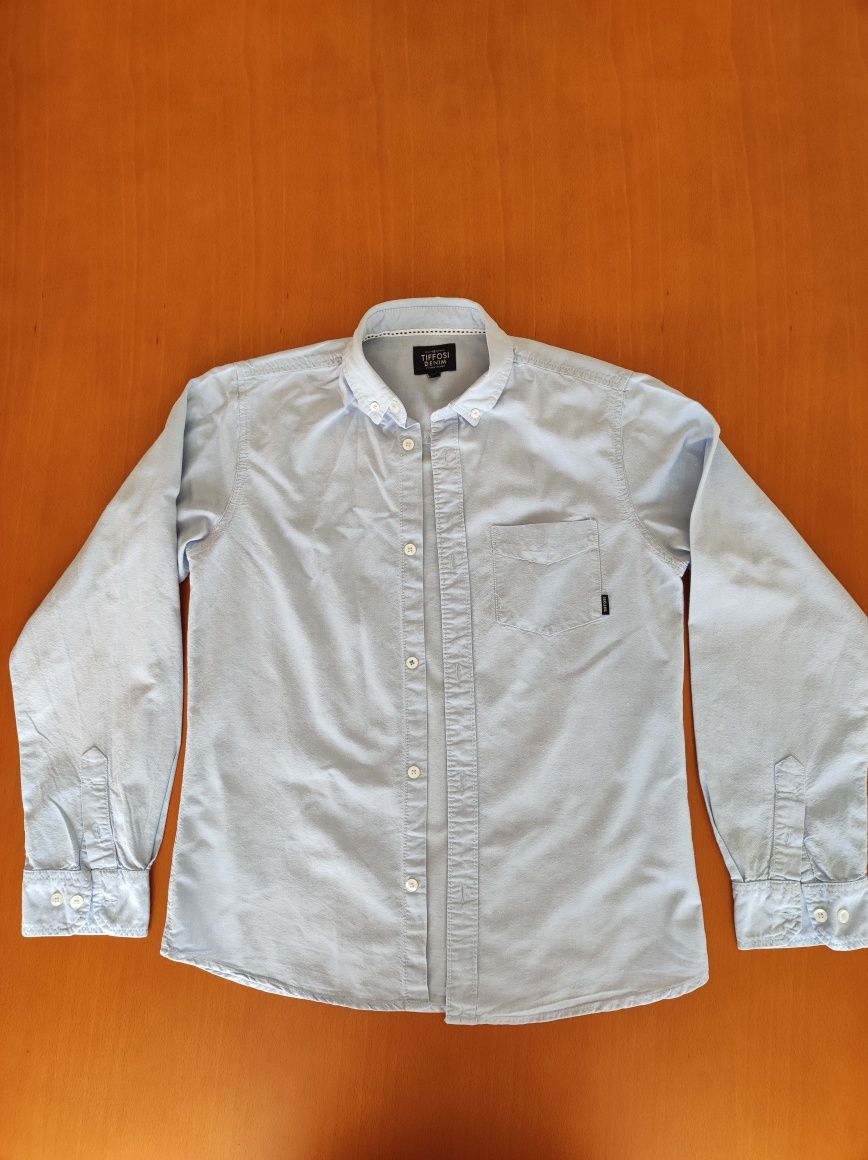 Camisas, camisolas, t-shirts a 5€, cada