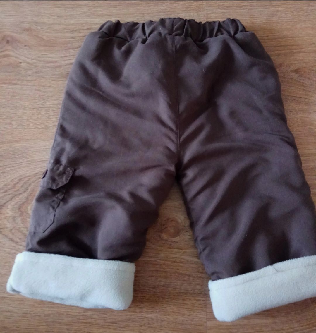 Ciepłe spodnie na 3-6 m-cy, r. 68