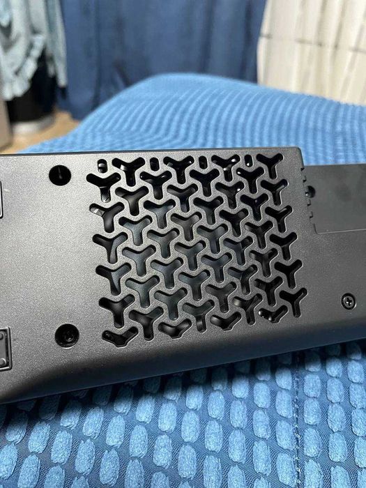 Саундбар Yamaha SR-C20A 2.1 Акустична система мае вбудований Сабвуфер