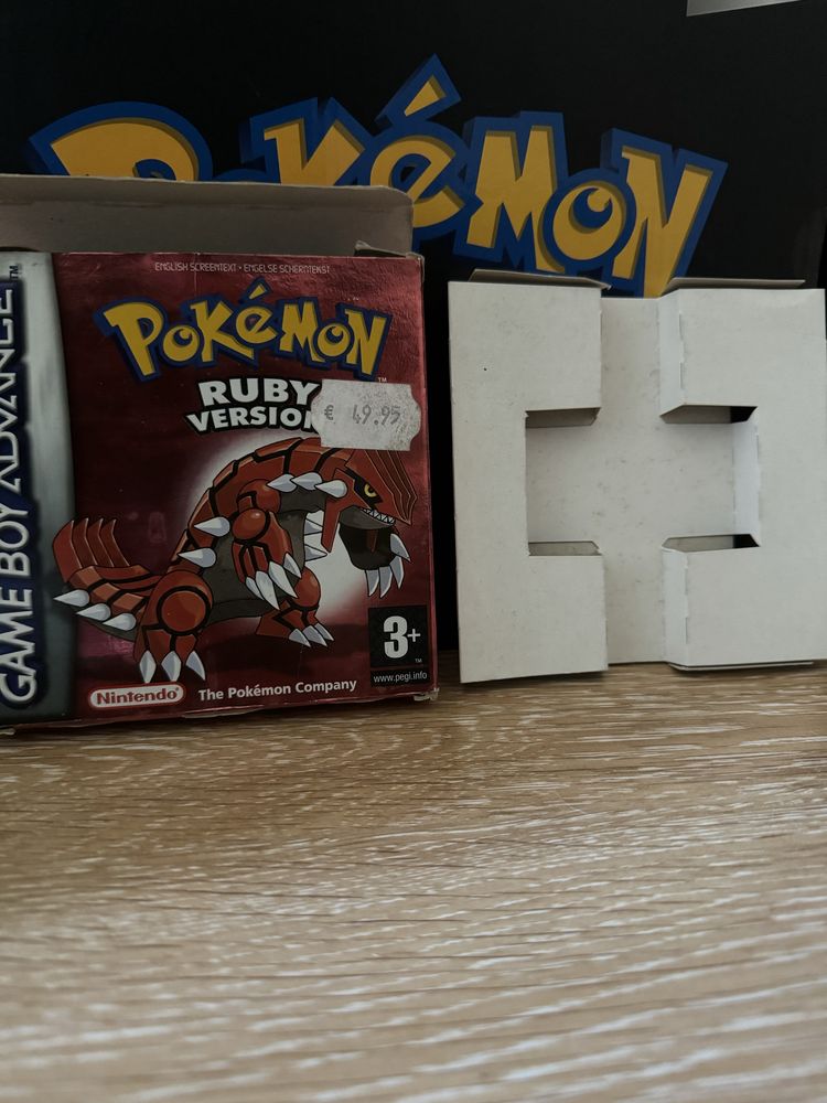 Pokemon Ruby (caixa) 2003