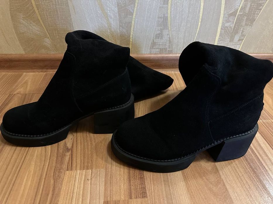 чоботи-чулки жіночі з натуральної замші