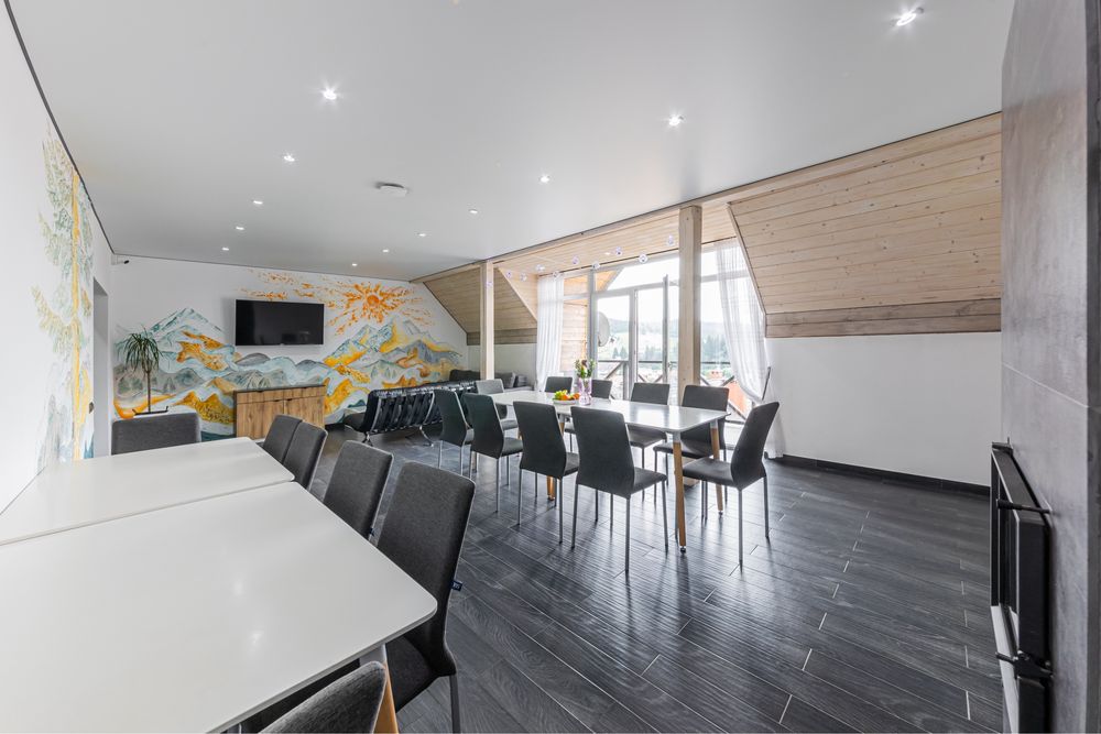 БуковельHAYA villa оренда 10-18 осіб,подобово