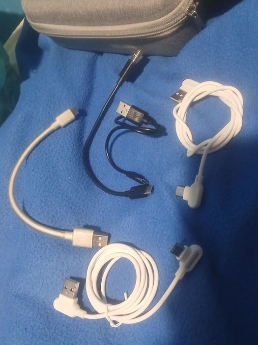 Type A, B, and C Mobile Phone Cables, as Well as Adapters64170309132289122