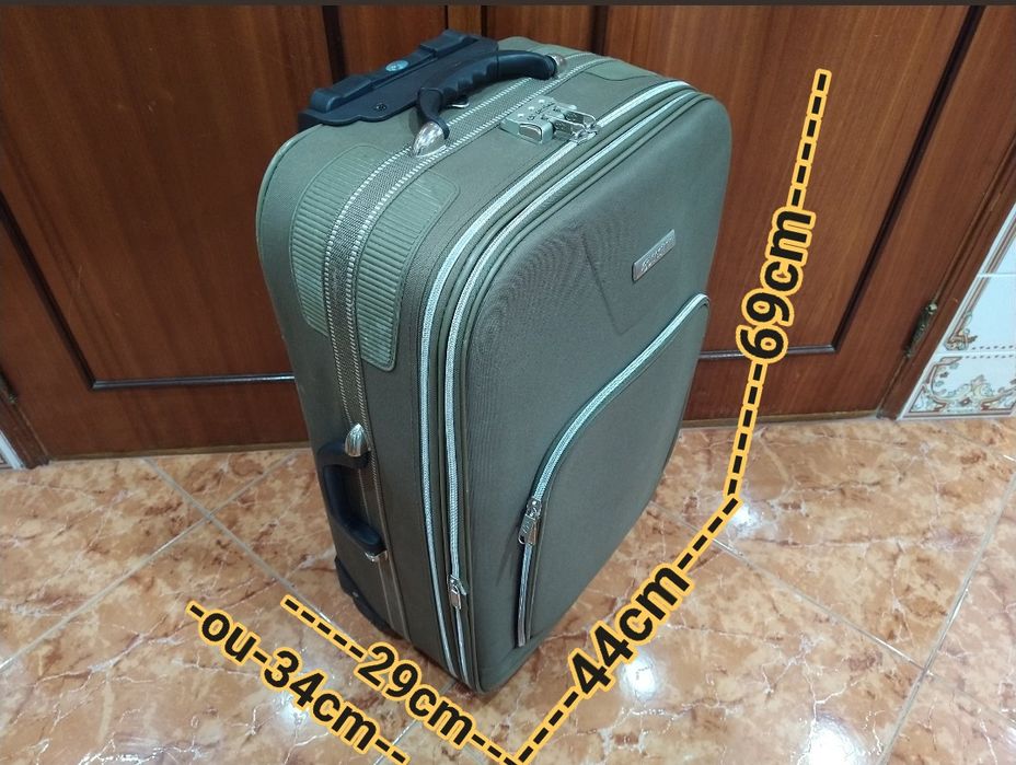 Mala Malas de porão até 23 kg viagem casa quarto apartamento vivenda.