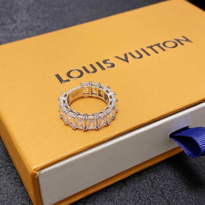 Oficjalny zestaw upominkowy LV Louis Vuitton Ring