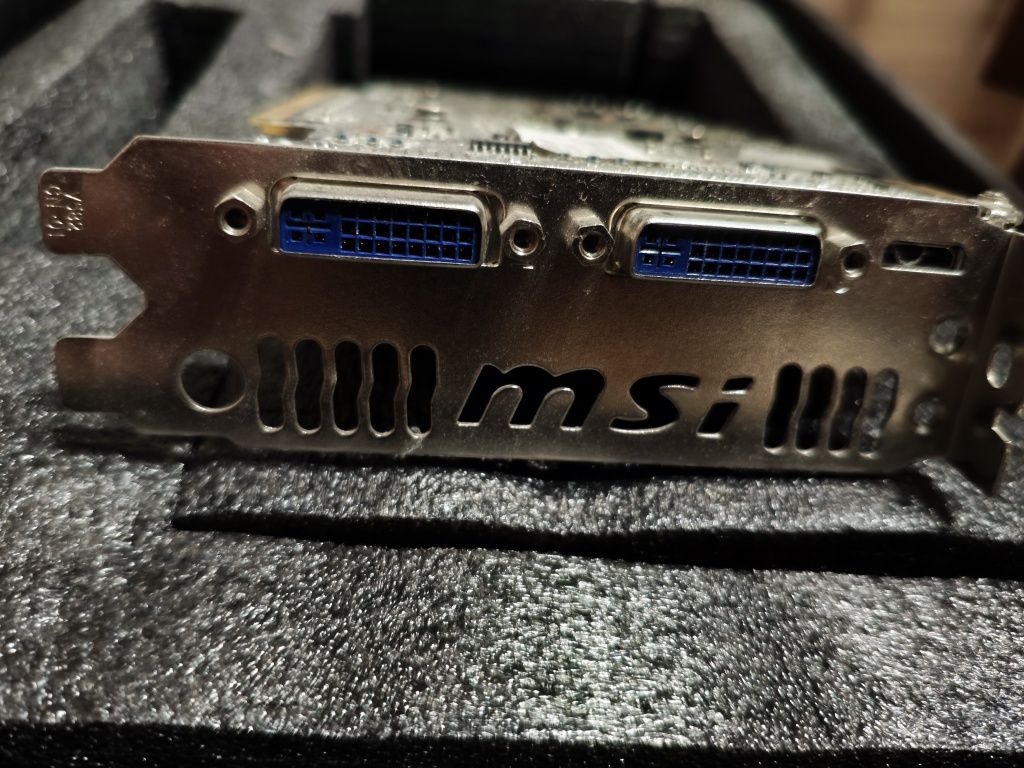 cyclone GeForce GTX 460