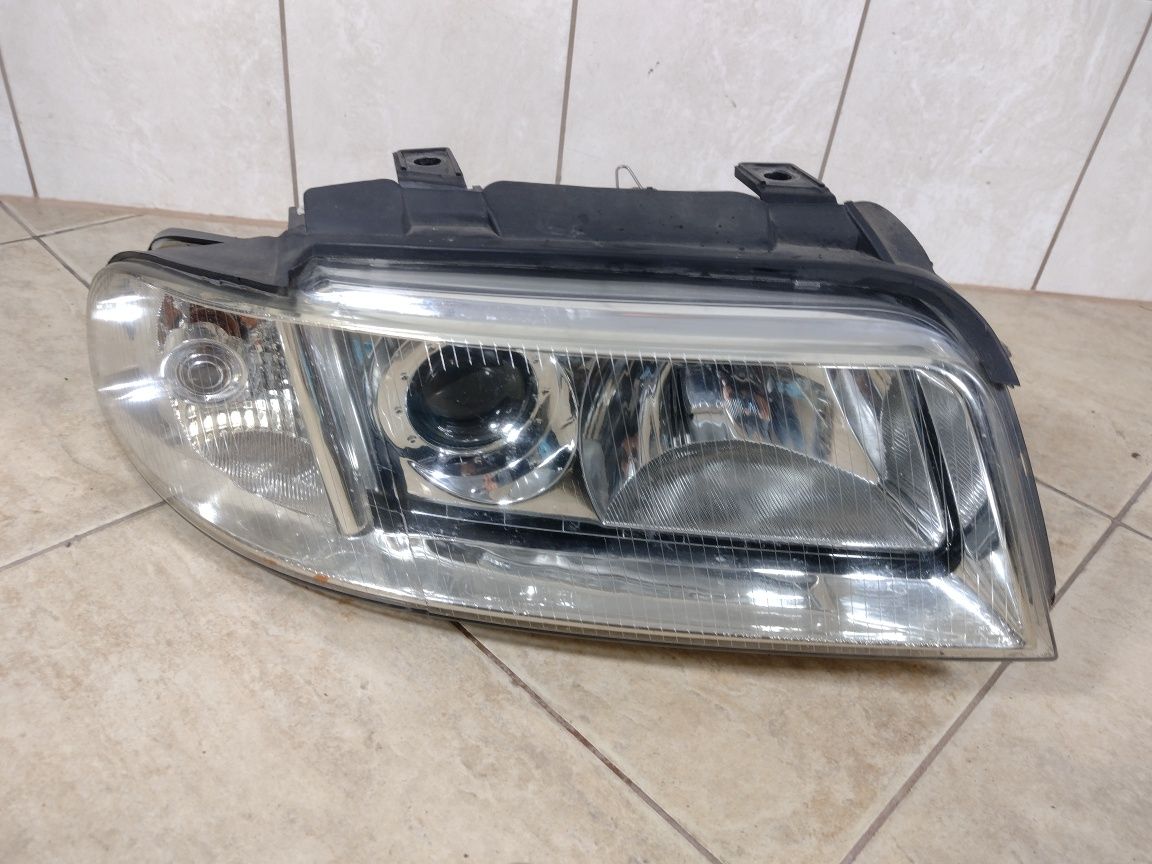 Lampa reflektor Audi a4 B5 99-01 lift Europa depo  prawy przód wysyłka