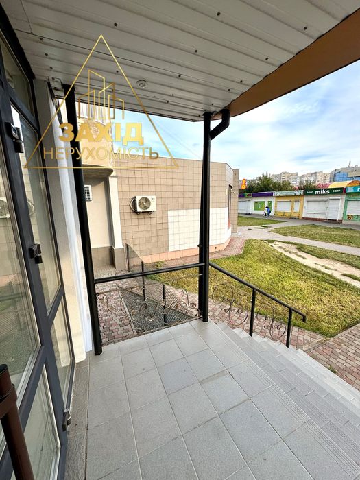 Оренда фасадного комерційного приміщення / р-н Варшавського ринку