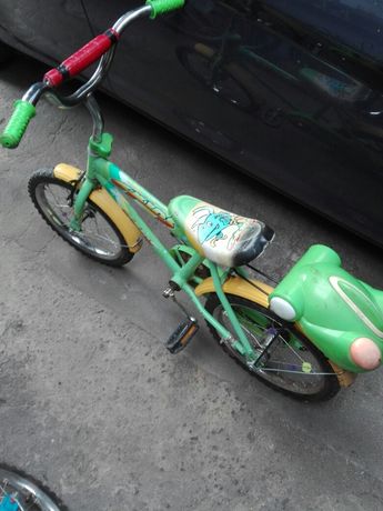 Rowerek dla dziecka z pojemnikiem