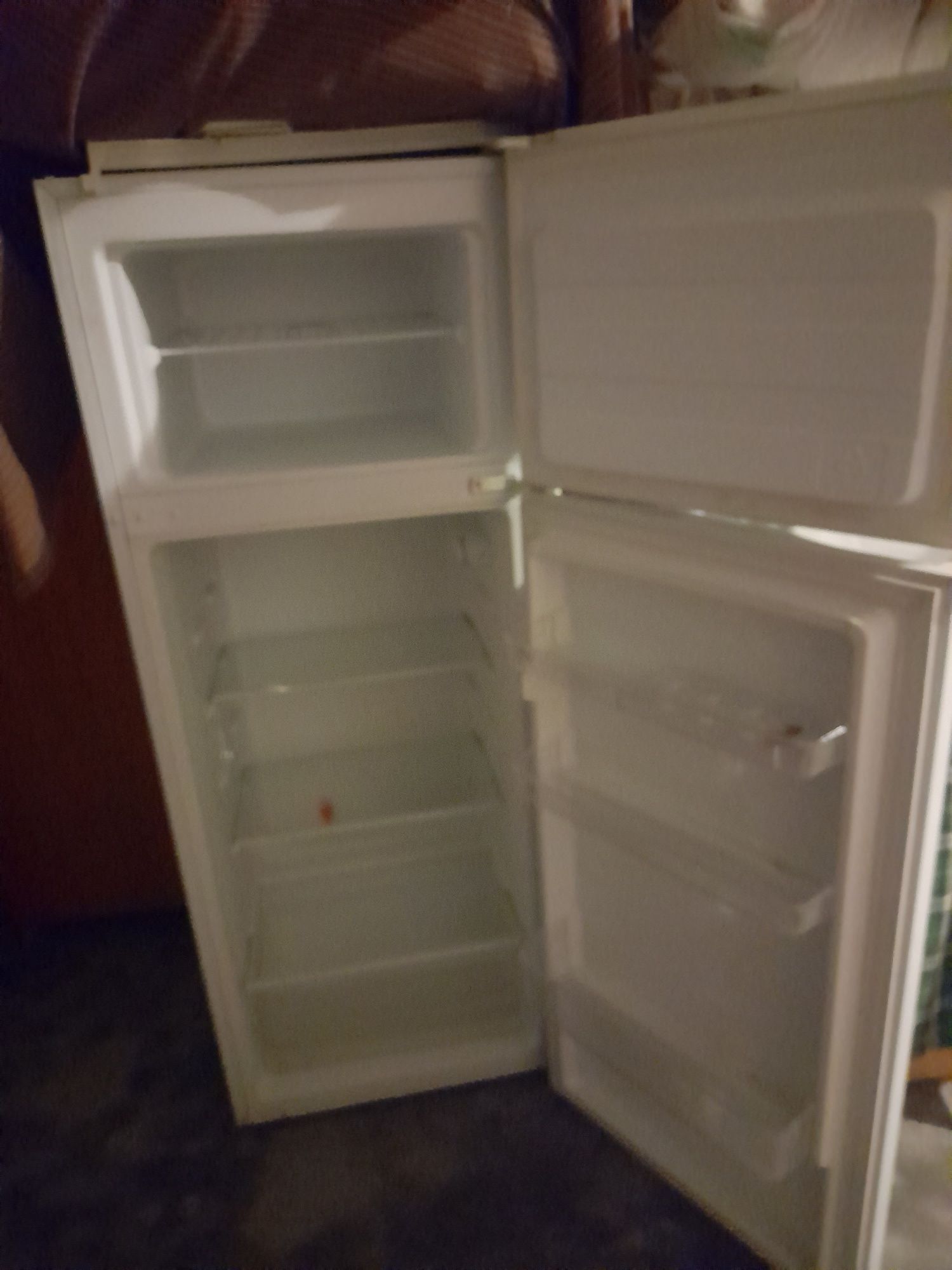 Frigorífico  com congelador
