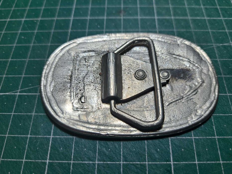 Fivela para cinto da marca “El Charro”.