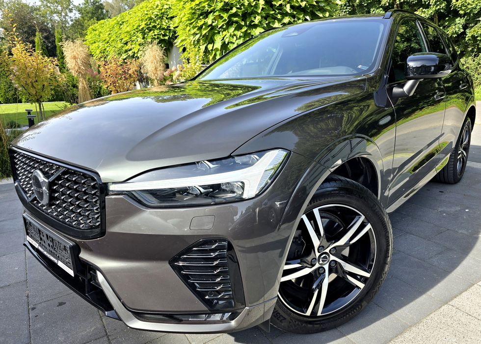 Volvo XC 60 B4 2023r R-DESIGN DARK PLUS kamera asystent Z NIEMIEC