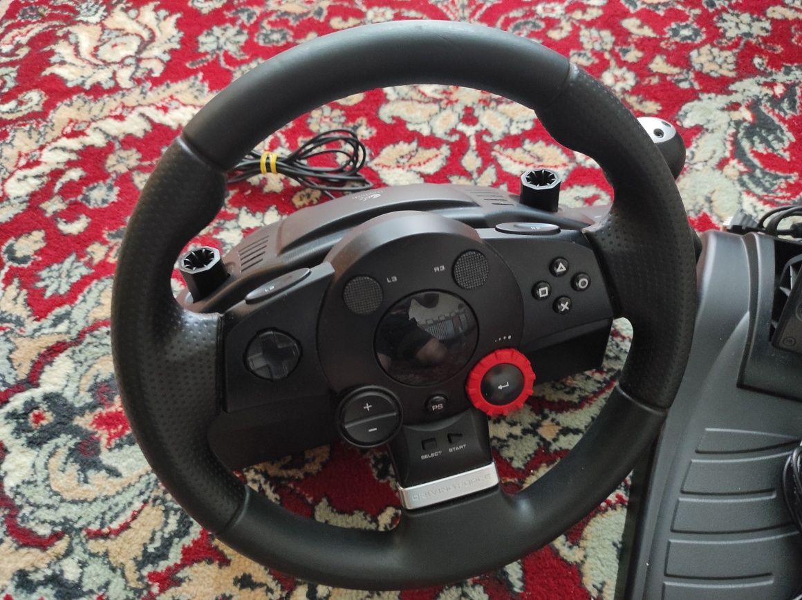Ігрове кермо Logitech Driving Force GT