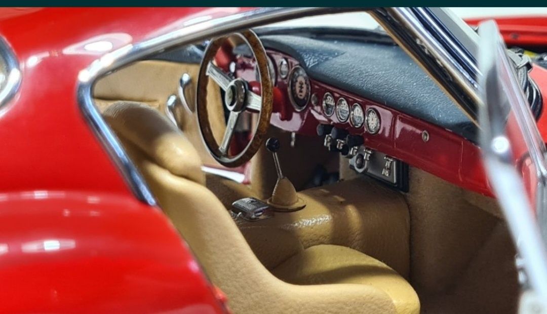 Ferrari 250GT Berlinetta Passo corto CMC 1 18