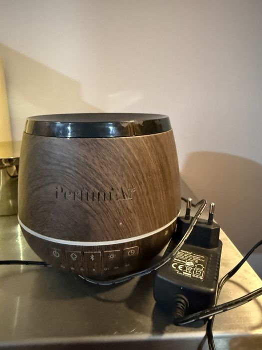 Purificador de cheirinhos agua com oleos ilumina liga á corrente