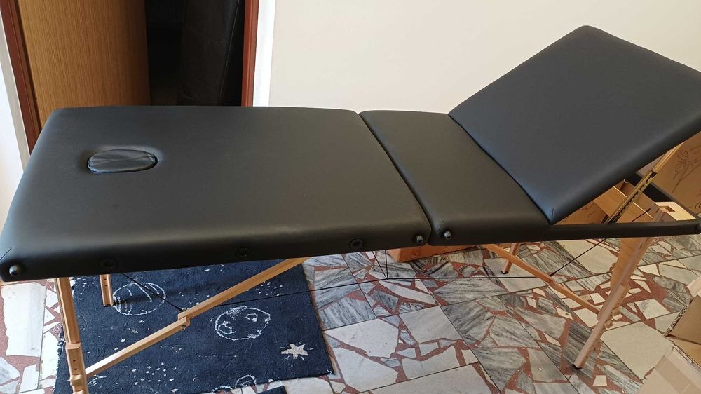 Składany trzysekcyjny drewniany stół do masażu - powystawowy