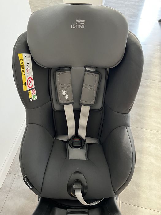 Britax Romer Dualfix M i-size Storm Grey obrotowy 61-105 cm