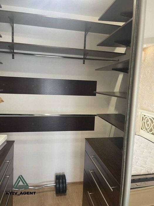 Видова 3-кімнатна (Студія + 2 окремі спальні) по вул. Урлівська, 23В