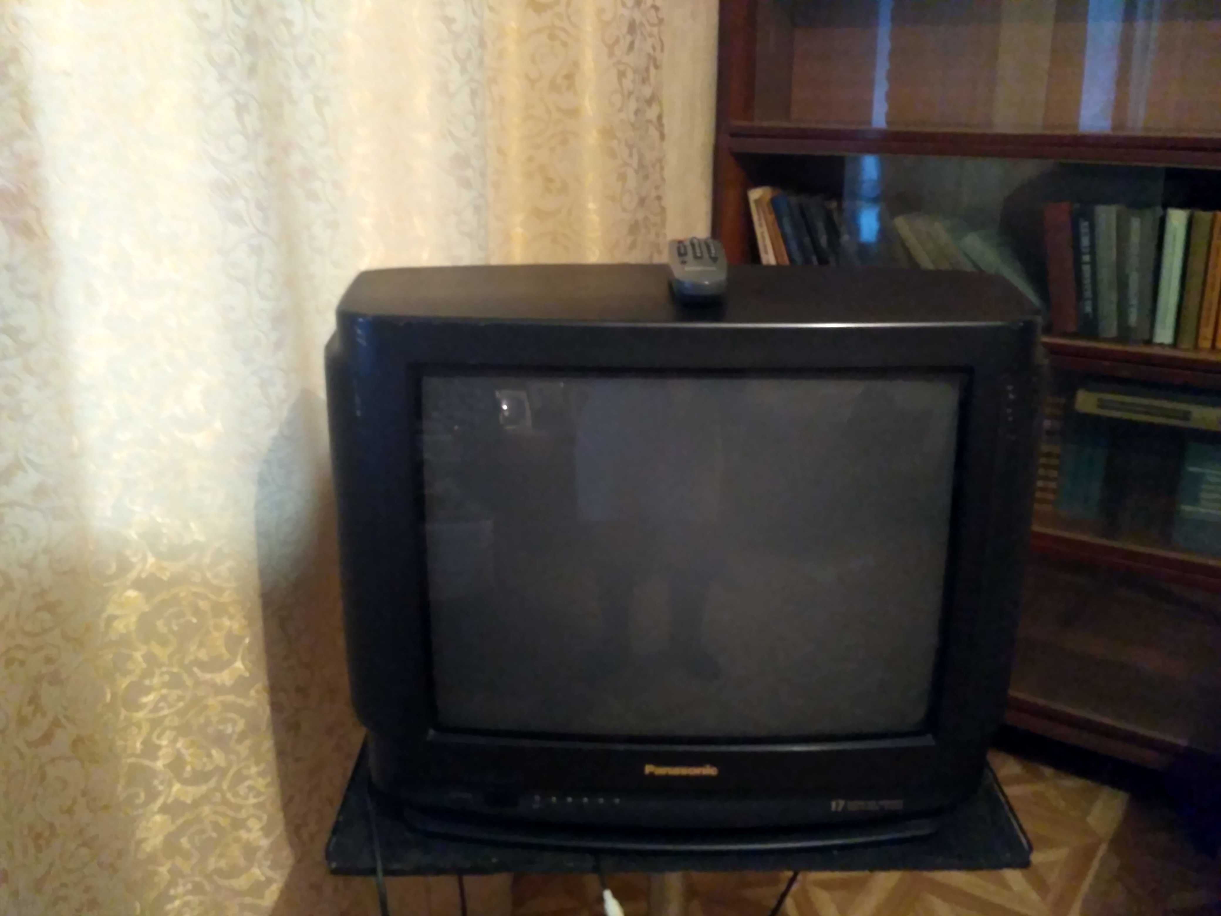 Телевизор Panasonic Colour TV TC-2150RS
