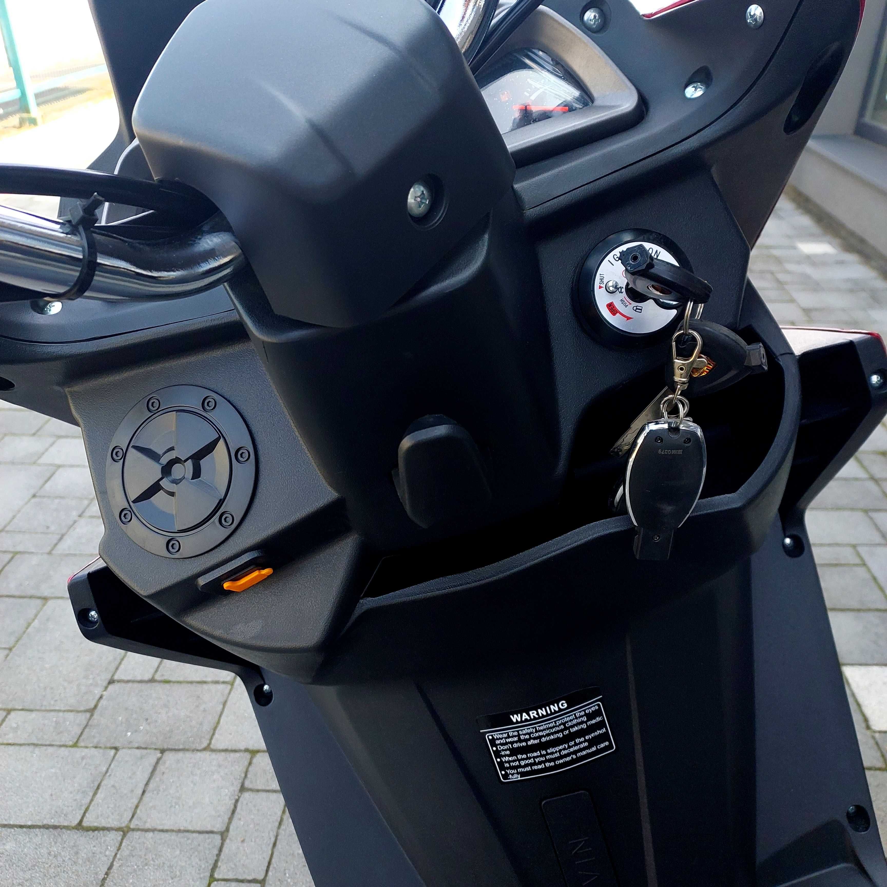 Скутер Spark SP150S-18, міський універсальний, гарантія, доставка