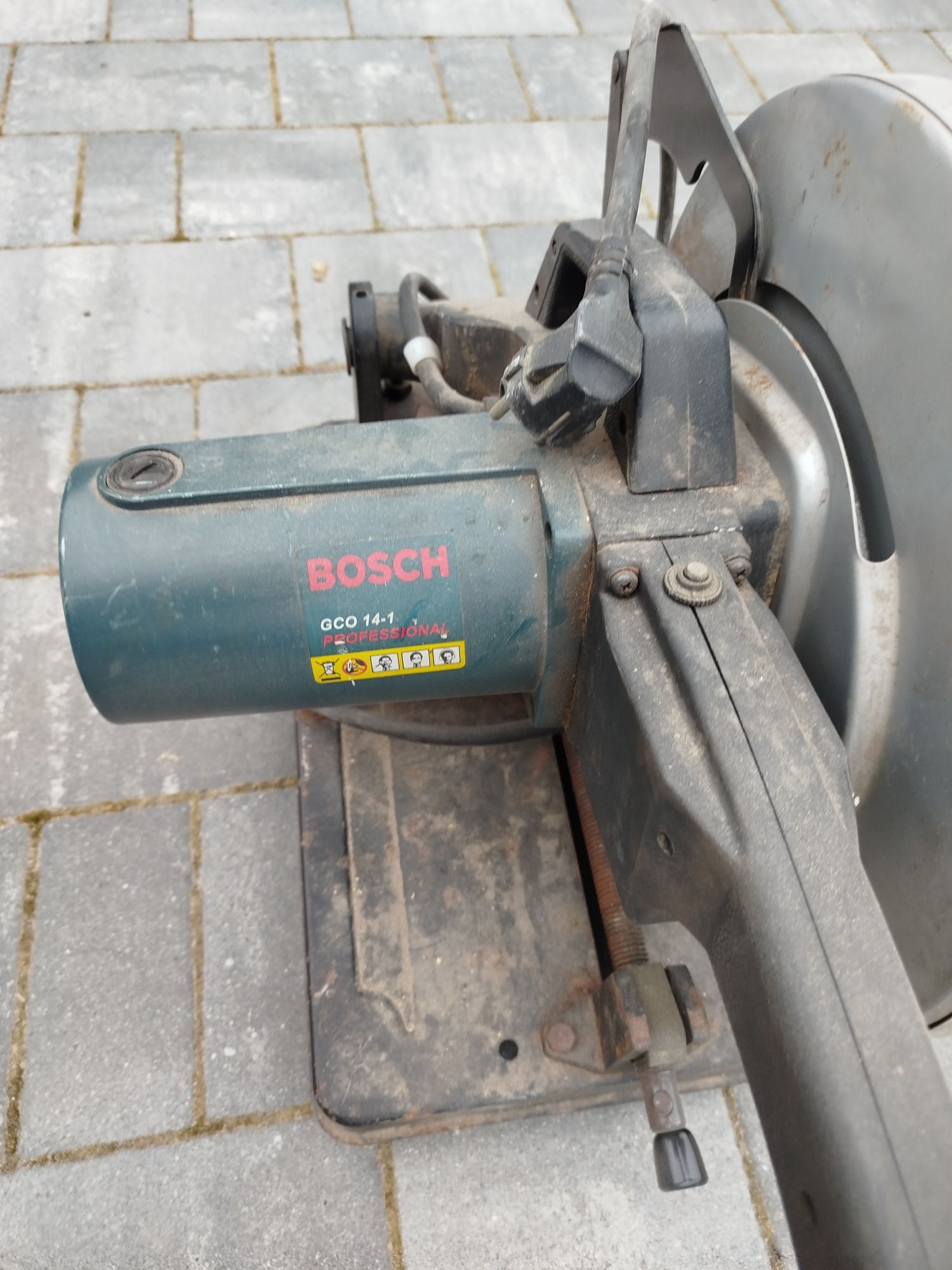 Ukośnica do metalu