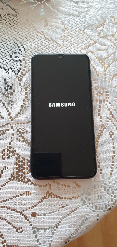 Samsung Galaxy A10 Czarny 32GB , 2GB RAM