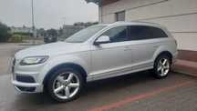 AUDI Q7 2010/11 3.0 TDI S 240km