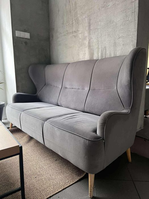 Duża wygodna kanapa