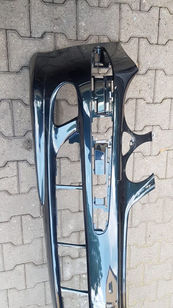 Przedni Zderzak mercedes 211 avantgarde  lakier c189