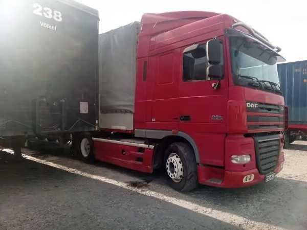 DAF XF 105.410 Сідловий тягач