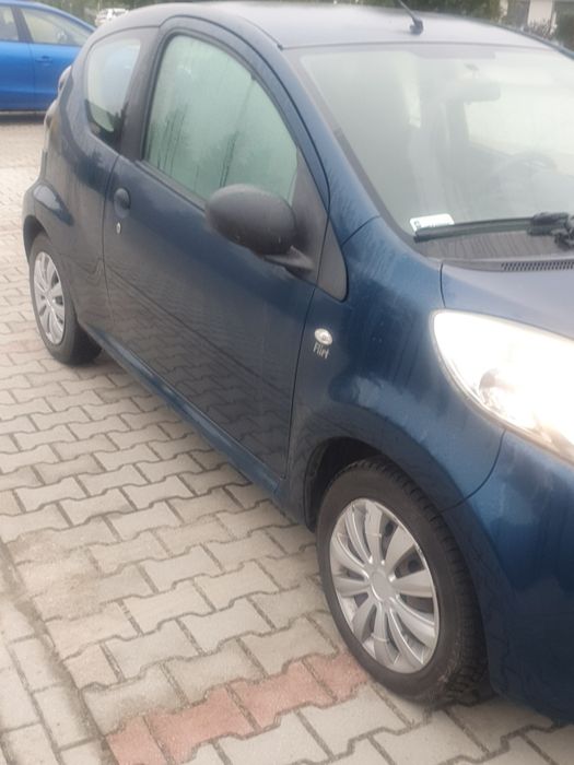 Sprzedam auto bardzo niskie spalanie używane przez kobietę