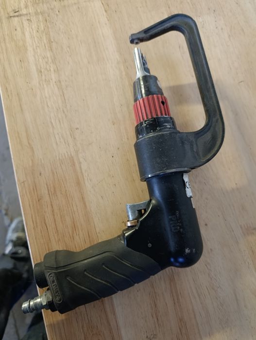 Rozwiertak pneumatyczny