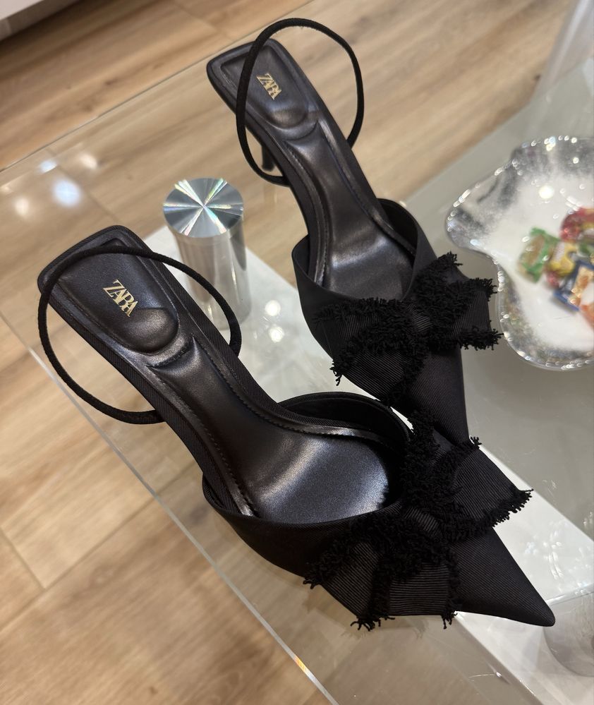 Buty z odkrytą piętą 38 Zara na obcasie