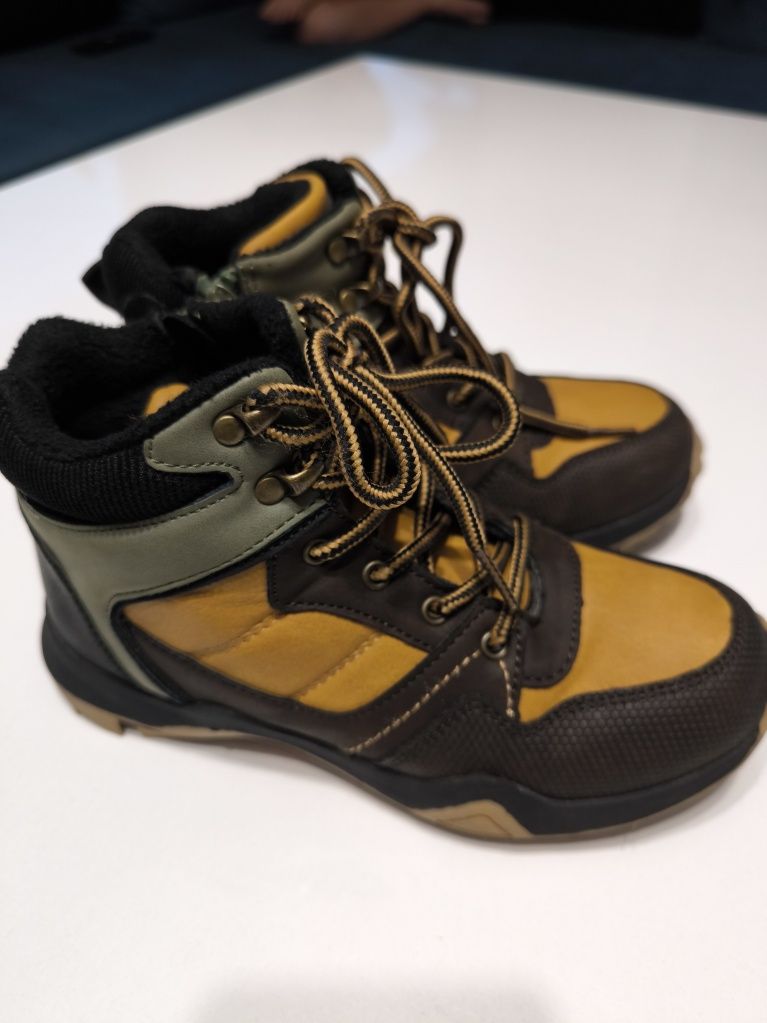 Buty zimowe Reserved roz. 34