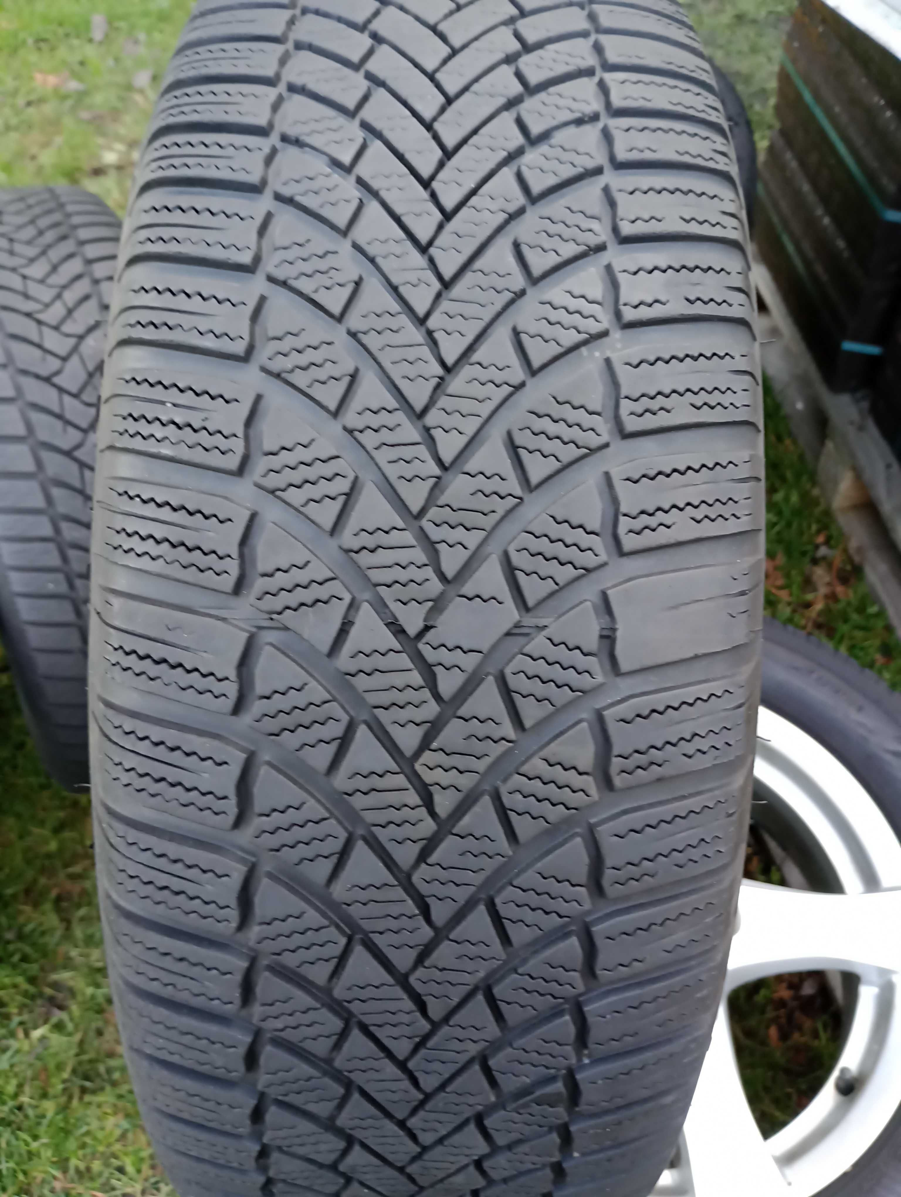 Opona zimowa 215x60 R16 BRIDGESTONE zima 215/60/16 - POJEDYNKA