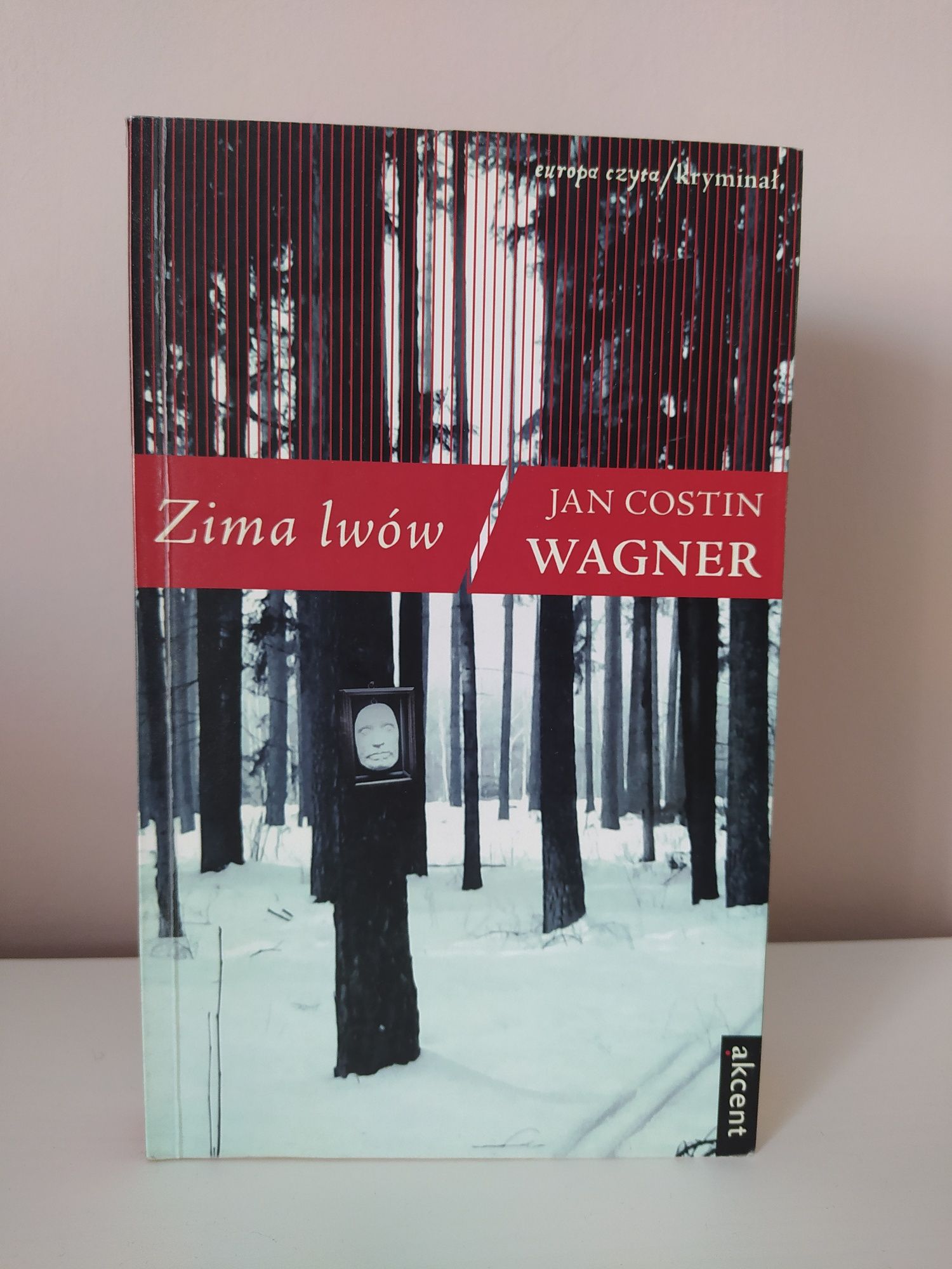 Z autografem autora! Jan Costin Wagner "Zima lwów"