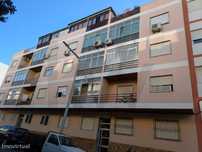 Apartamento T2 em Faro — Sol, espaço e localização privilegiada