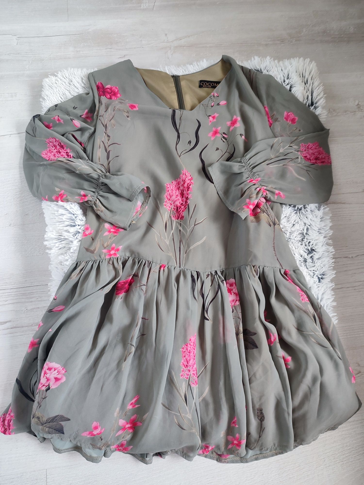 Sukienka khaki w różowe kwiaty rozmiar s