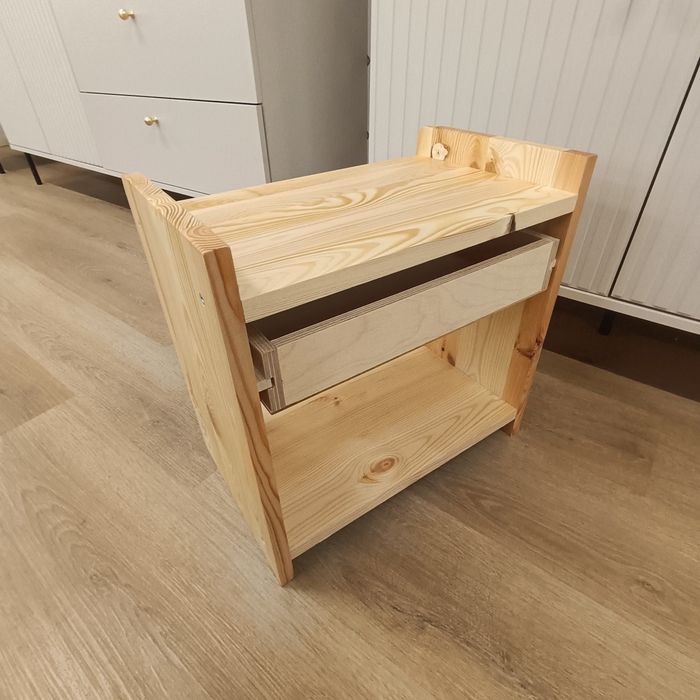 Szafka nocna komoda nocna Sosnowa