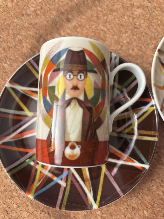 Vista Alegre, Fernando Pessoa, chavenas de café.