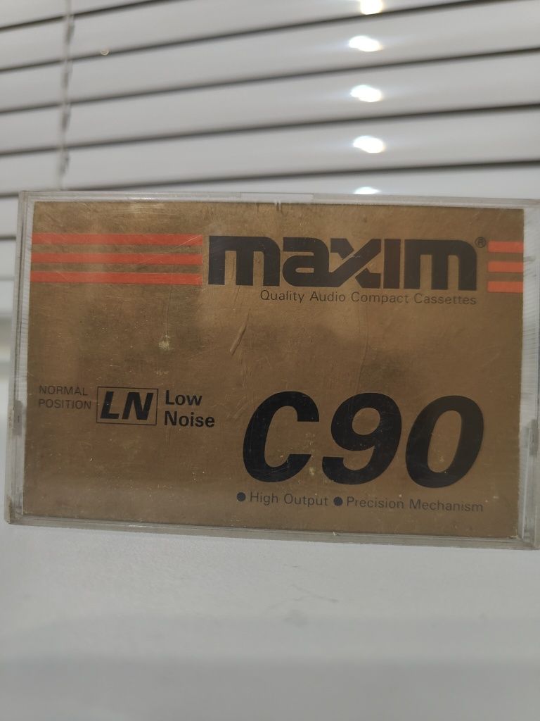 Продам магнитофонную касету 1996 года