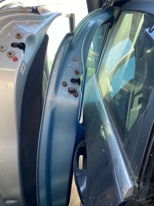 Porta Fiat Punto 2 trás esquerdo azul bebe