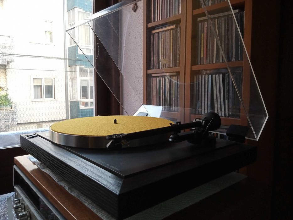 LINN AXIS com Braço AKITO