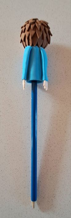 Lápis com bonequino ( menino) em EVA, Novo