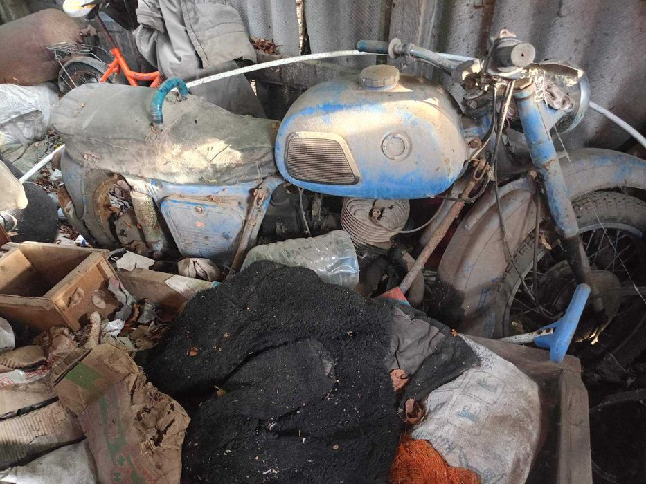 Продам ІЖ Планета-3