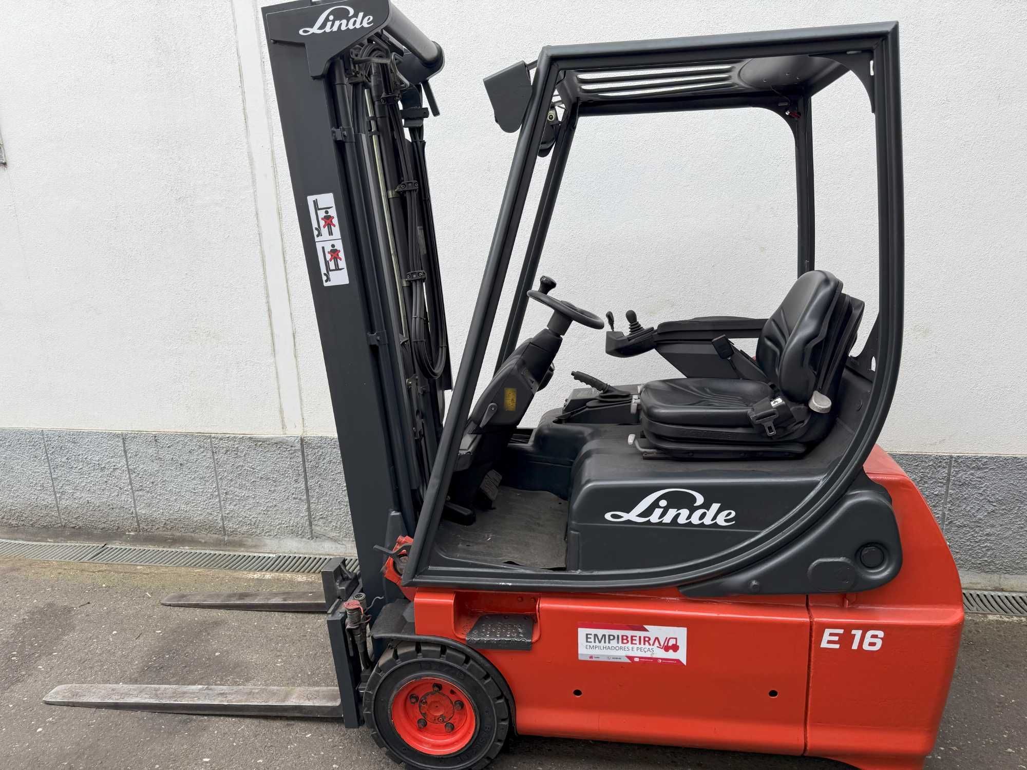 Empilhador Elétrico 1600kg - LINDE E16 6m