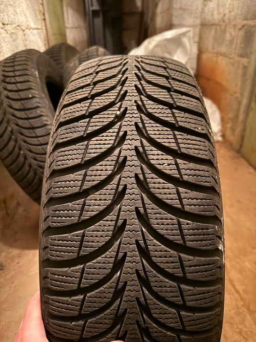 Goodyear UltraGrip Ice+, розмір 215/65 R16