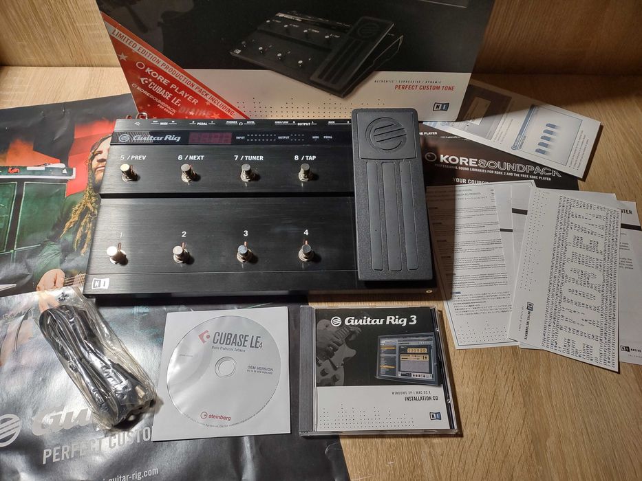 Процесcор гитарный  контроллер Native Instrument GUITAR RIG KONROL 3