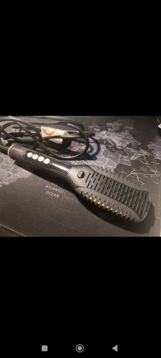 Alisador de cabelo novo